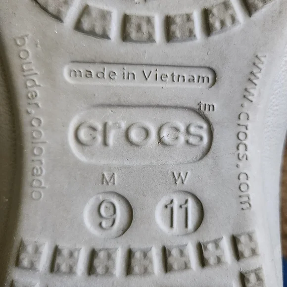 Crocs Flip Flops Women's 11 Men's 9 Gray Purple Outdoors Summer Beach - Picture 6 of 6